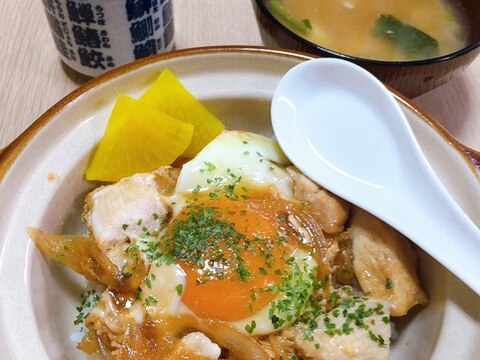 簡単な鶏むね肉の親子丼ランチ